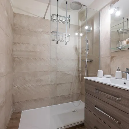 Riviera Prestige - Calme A 50m De La Avec Terrasse Et Parking Apartment Roquebrune-Cap-Martin